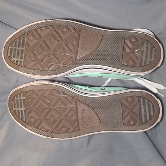 Converse - Picture 3 of 4